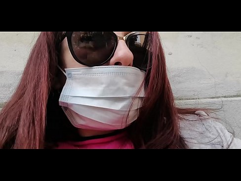❤️ Nicoletta se vinga de seu vizinho e faz xixi em sua garagem (Especial Covid19 Quarentena Italiana) ❤️ Porno fb em nós