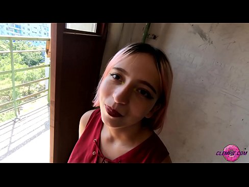 ❤️ Estudante Sensual Chupa um Estranho no Outback - Cum On His Face ❤️ Porno fb em nós